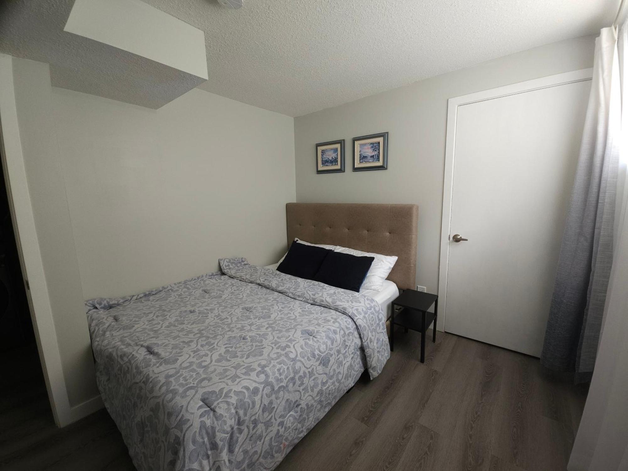 Cozy 2 Bedroom Suite, Queen Beds, Near The Airport Edmonton Buitenkant foto